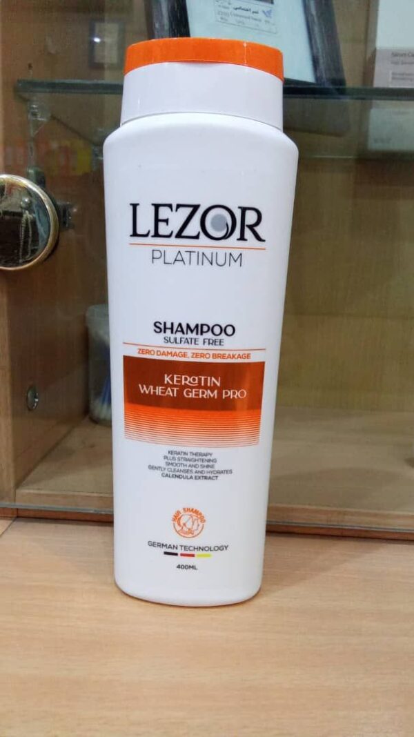 شامپو حاوی کراتین و پروتوئین هیدرولیز شده جوانه گندم لزور Lazor